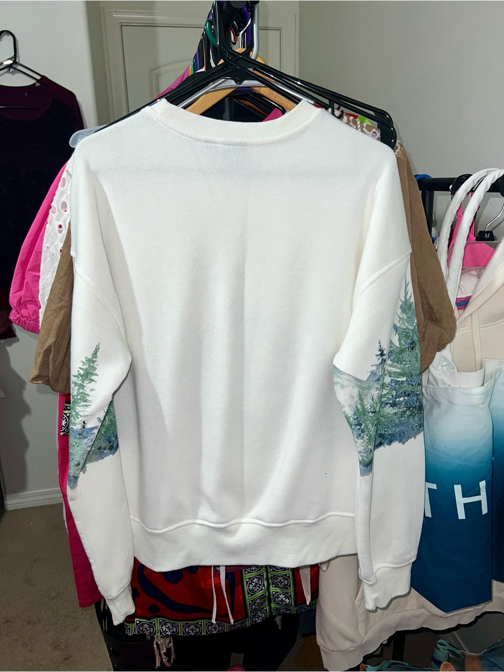 Peanuts 🥜 Cream Scenic Snoopy Crewneck Sweater with Forest Graphic - Picture 14 of 15